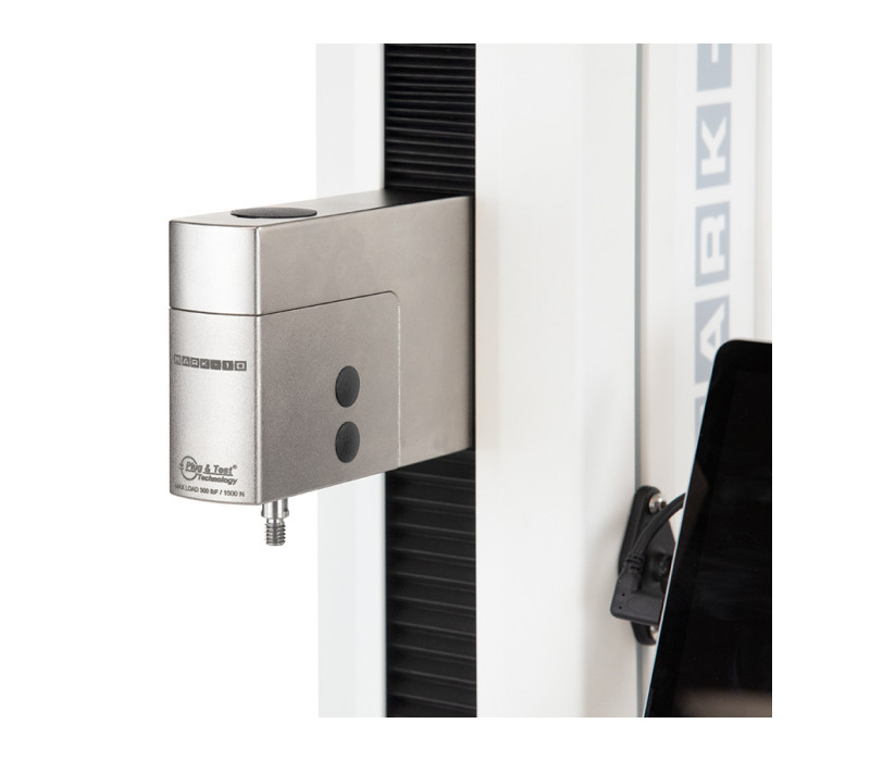 Ein FS05 Sensor montiert an einer F305 Materialprüfmaschine