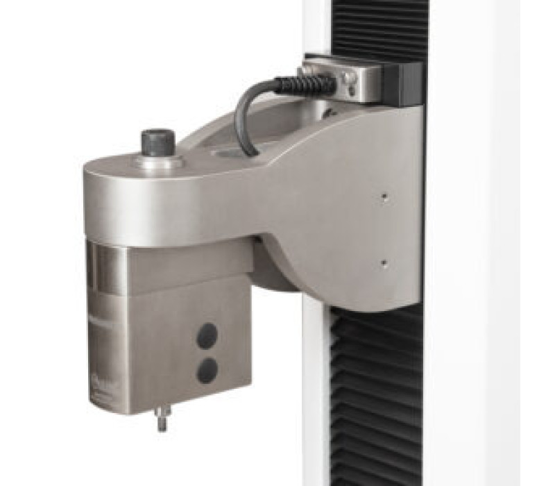 
Ein F1505 Advanced Test Frame wird hier mit einem FS05-20 Force Sensor verbunden, der mit einem AC1083-Adapter verwendet wird.