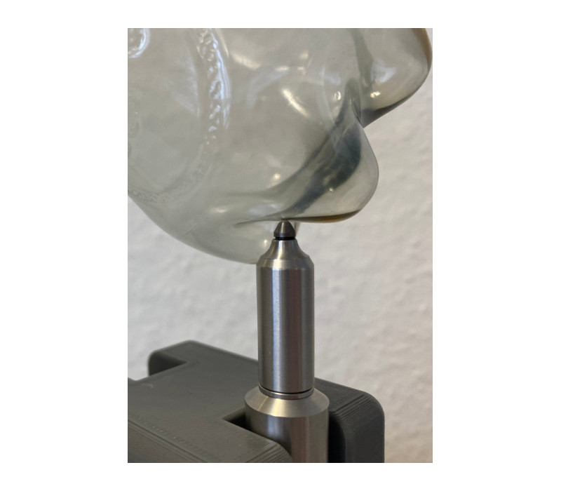 Der HH 2-Sensor mit einem Messbereich von 0-2 mm, für den Einsatz an kleinen Bauteilen mit Hohlräumen und schwer zugänglicher Geometrie